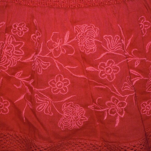 Alice + Olivia designer short red skirt embroidered size 0 NWT - Picture 4 of 8
